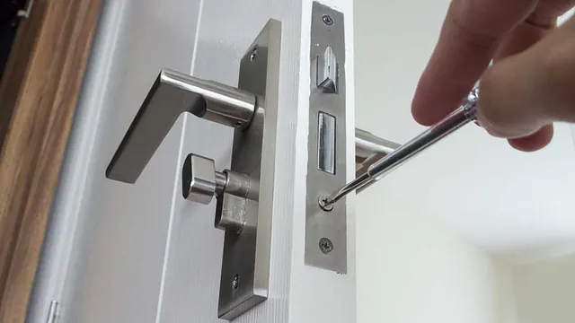 fixing door lock